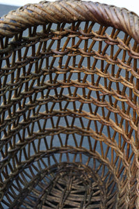 使い込まれた味わいのある中型あけび編みバッグ DC7666