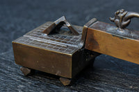 将棋をモチーフにした装飾が映える矢立 DC7763