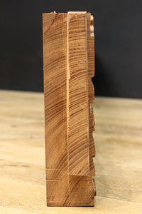 勇ましい鷹と松の木を描いた立体感のある彫刻飾り DC7809