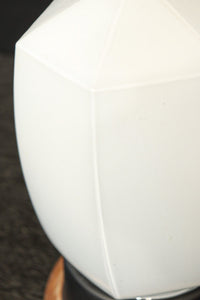 六角柱状のレトロ感溢れる天井直付け灯 DC7820