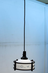 小花と小鳥の透かし模様が可愛らしい電笠DC7830