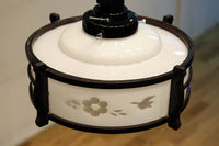 小花と小鳥の透かし模様が可愛らしい電笠DC7830