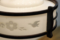 小花と小鳥の透かし模様が可愛らしい電笠DC7830