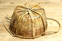 レトロな雰囲気ある竹編みの吊り丸カゴ DC7843