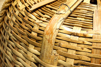 レトロな雰囲気ある竹編みの吊り丸カゴ DC7843