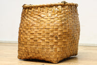 Antique tool (Unique silhouette basket) DC7844