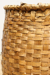 Antique tool (Unique silhouette basket) DC7844