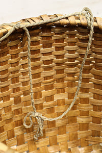 Antique tool (Unique silhouette basket) DC7844