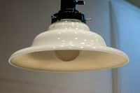 柔らかなシルエットで温かみのある電笠 DC7848