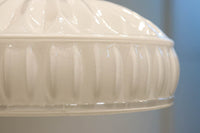 モダンなプレス模様がお洒落な電笠 DC7896