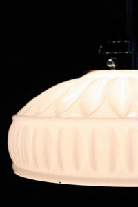 モダンなプレス模様がお洒落な電笠 DC7896