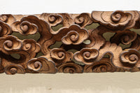 二人の天女が穏やかに空を舞う姿を描く彫刻飾り DC7905