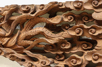 二人の天女が穏やかに空を舞う姿を描く彫刻飾り DC7905