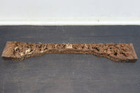 14人のお坊さんの交流会を細やかに描いた彫刻飾り DC7906