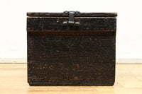 古色の風合いに時代を重ねた風格が漂う銭箱 DC7907