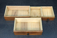 落ち着いた色彩が風格を感じさせる針箱 DC7909