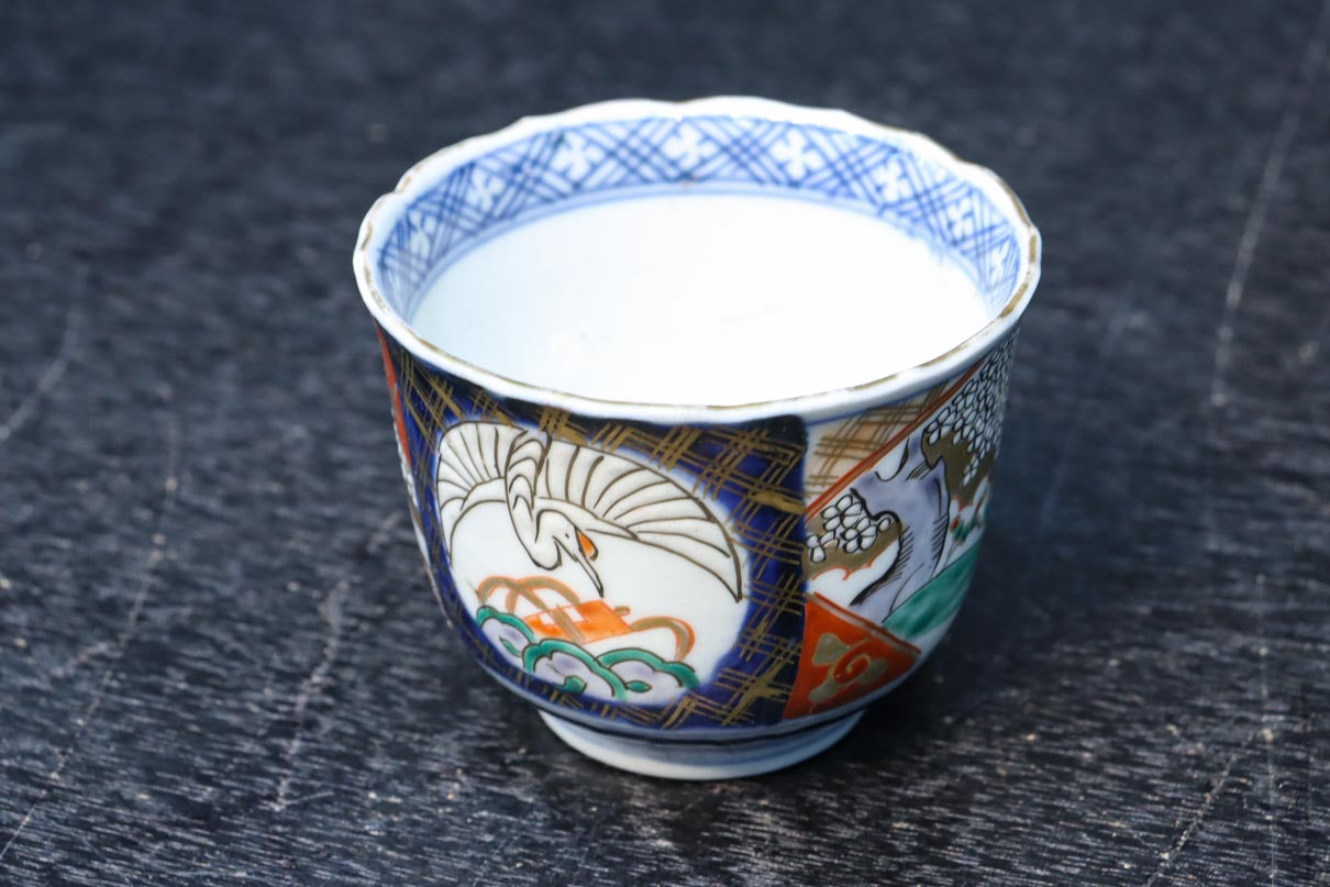 色鮮やかな絵柄が魅力の古伊万里の向付 DC7935 在庫11個 – 古福庵