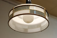 市松模様のセル装飾がレトロモダンに飾る電笠 DC7954