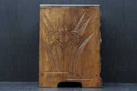 美しい花々が描かれる日光彫の小引き出し DC7967