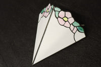 ピンクの花模様が可愛らしいステンドグラスの電灯カバー DC7990