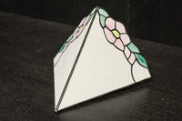 ピンクの花模様が可愛らしいステンドグラスの電灯カバー DC7990