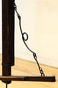 細長な板材でシンプルに纏めた自在鉤 DC8008