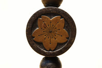 菊水紋様と桜の装飾金具で和の風情ある自在鉤 DC8012