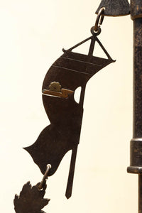 菊水紋様と桜の装飾金具で和の風情ある自在鉤 DC8012