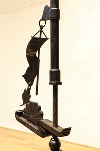 菊水紋様と桜の装飾金具で和の風情ある自在鉤 DC8012