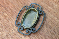 シンプルでモダンなデザインの引手金具 DC8021 在庫8個