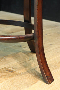 高脚のデザインで空間に映える手あぶりスタンド DC8023