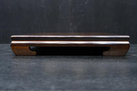 明るい色合いに優雅な杢目が浮かぶ置台 DC8058