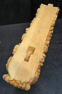 菊の花が美しく咲き誇る彫刻梁飾り DC8074a