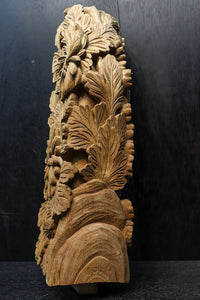 菊の花が美しく咲き誇る彫刻梁飾り DC8074a