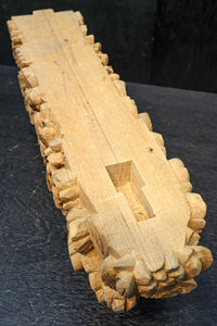 菊の葉と花が細やかに彫り描かれた彫刻梁飾り DC8074bc 在庫(b:1 c:1)枚