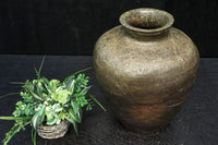 時代を重ねた味わいある壺型の花器 DC8078