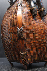 自然の風合いが趣きを感じさせてくれる花カゴ DC8095