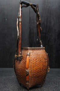 自然の風合いが趣きを感じさせてくれる花カゴ DC8095