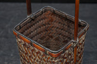 角カゴのすっきりとしたデザインの花カゴ DC8096