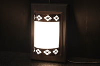 菊菱装飾金具で和の風情ある玄関灯(台座付き) DC8102