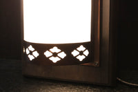 菊菱装飾金具で和の風情ある玄関灯(台座付き) DC8102