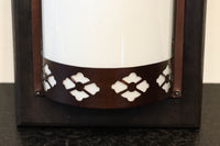 菊菱装飾金具で和の風情ある玄関灯(台座付き) DC8102