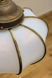 鬼灯型の上品な笠が趣きある電笠 DC8104