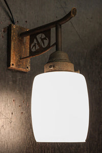 梅の透かし模様で和の趣きあるブラケット DC8107