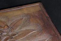 迫力ある花模様が素晴らしい日光彫の小引き出し DC8113