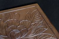 多種多様な花が美しく描かれた日光彫の小引き出し DC8114