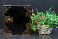 黒漆に桜紋の装飾金具が際立つ極上手許箪笥 DC8116