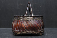 渋みを増した味わい深い竹編みカゴの炭入れ DC8130