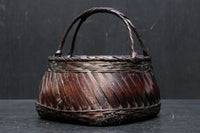 渋みを増した味わい深い竹編みカゴの炭入れ DC8130