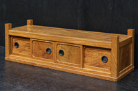 4枚引き戸のごく小さな置き床 DC8134